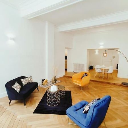 Appartement Carcassonnais Avec Parking Carcassonne Bagian luar foto