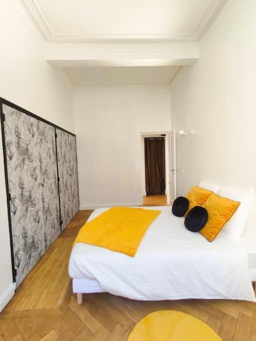 Appartement Carcassonnais Avec Parking Carcassonne Bagian luar foto